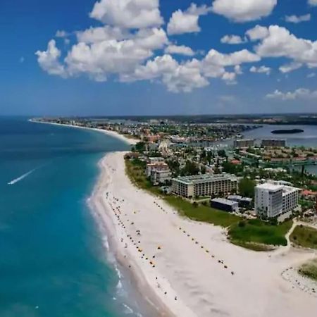 Renovate Large Studio 21-Directly Across Beach St. Pete Beach Exteriér fotografie