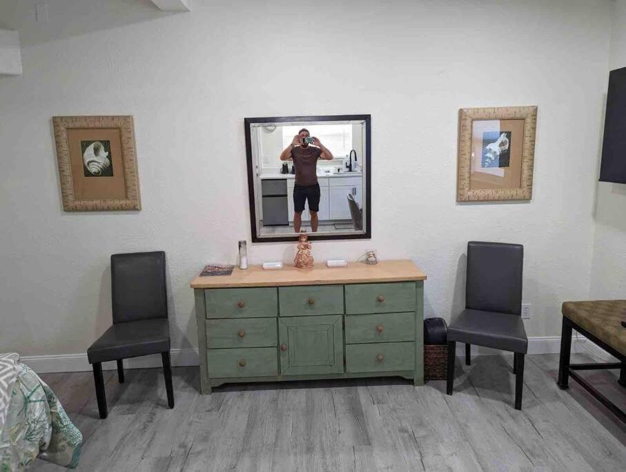 Renovate Large Studio 21-Directly Across Beach St. Pete Beach Exteriér fotografie