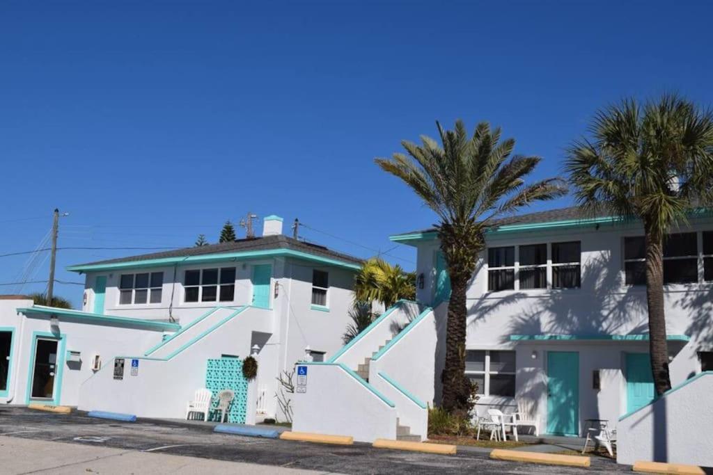 Renovate Large Studio 21-Directly Across Beach St. Pete Beach Exteriér fotografie